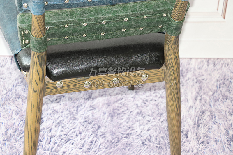 复古主题餐椅木纹